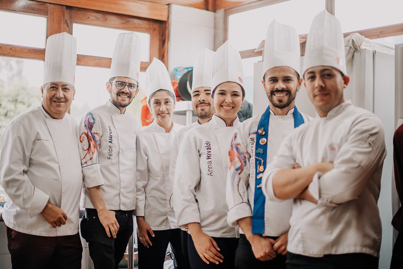 Servicio de catering especializado para eventos empresariales en la sabana de Bogotá.
